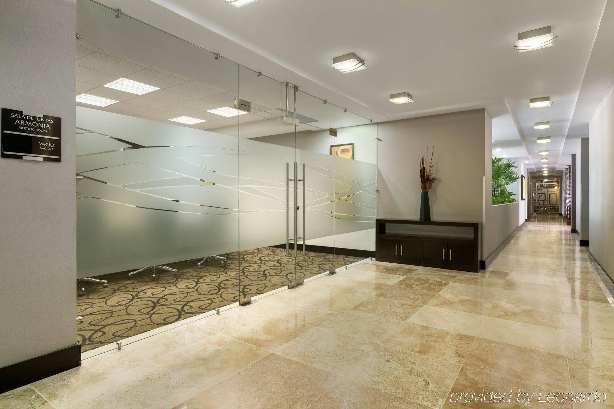 Doubletree By Hilton Queretaro Ξενοδοχείο Εξωτερικό φωτογραφία
