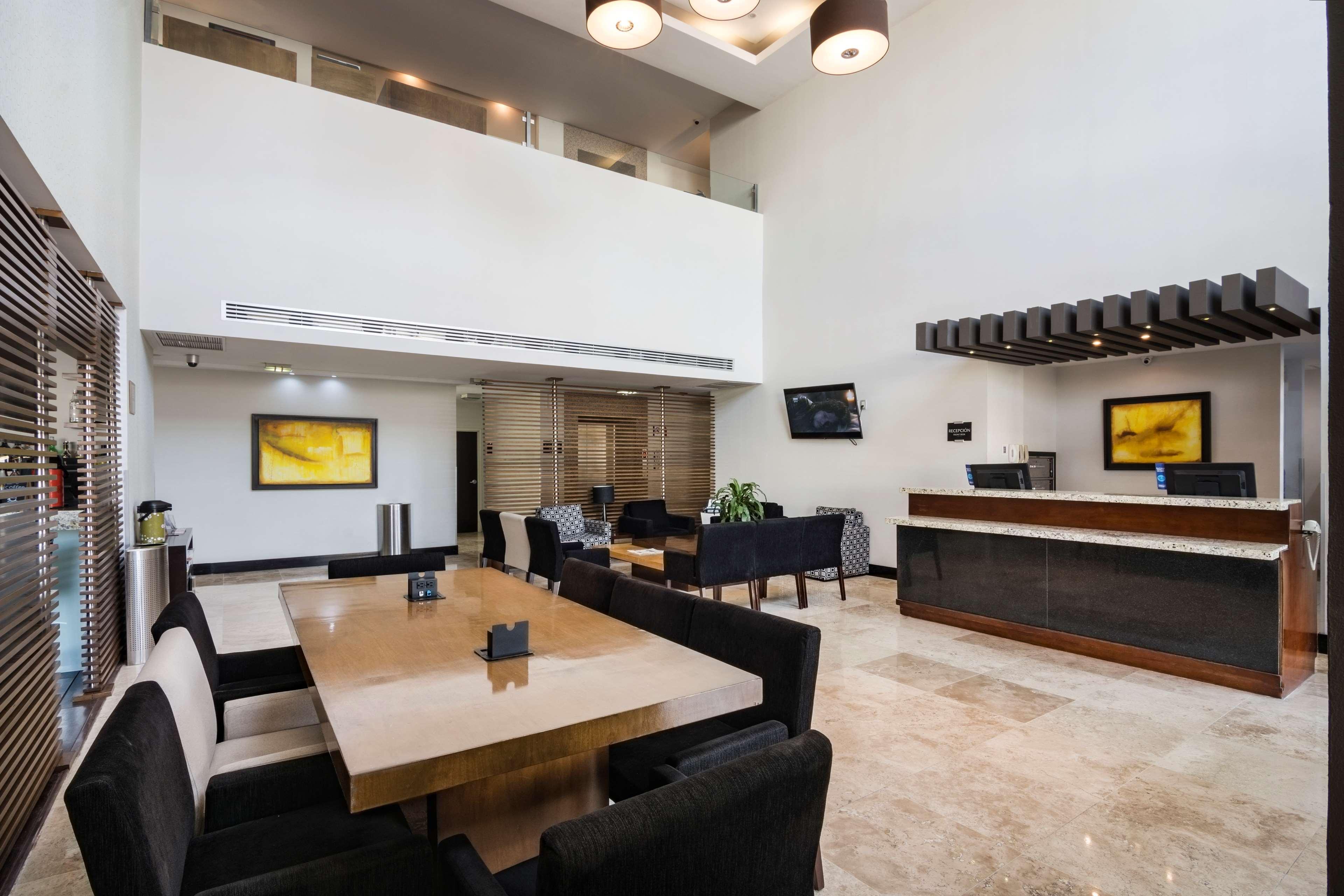 Doubletree By Hilton Queretaro Ξενοδοχείο Εξωτερικό φωτογραφία