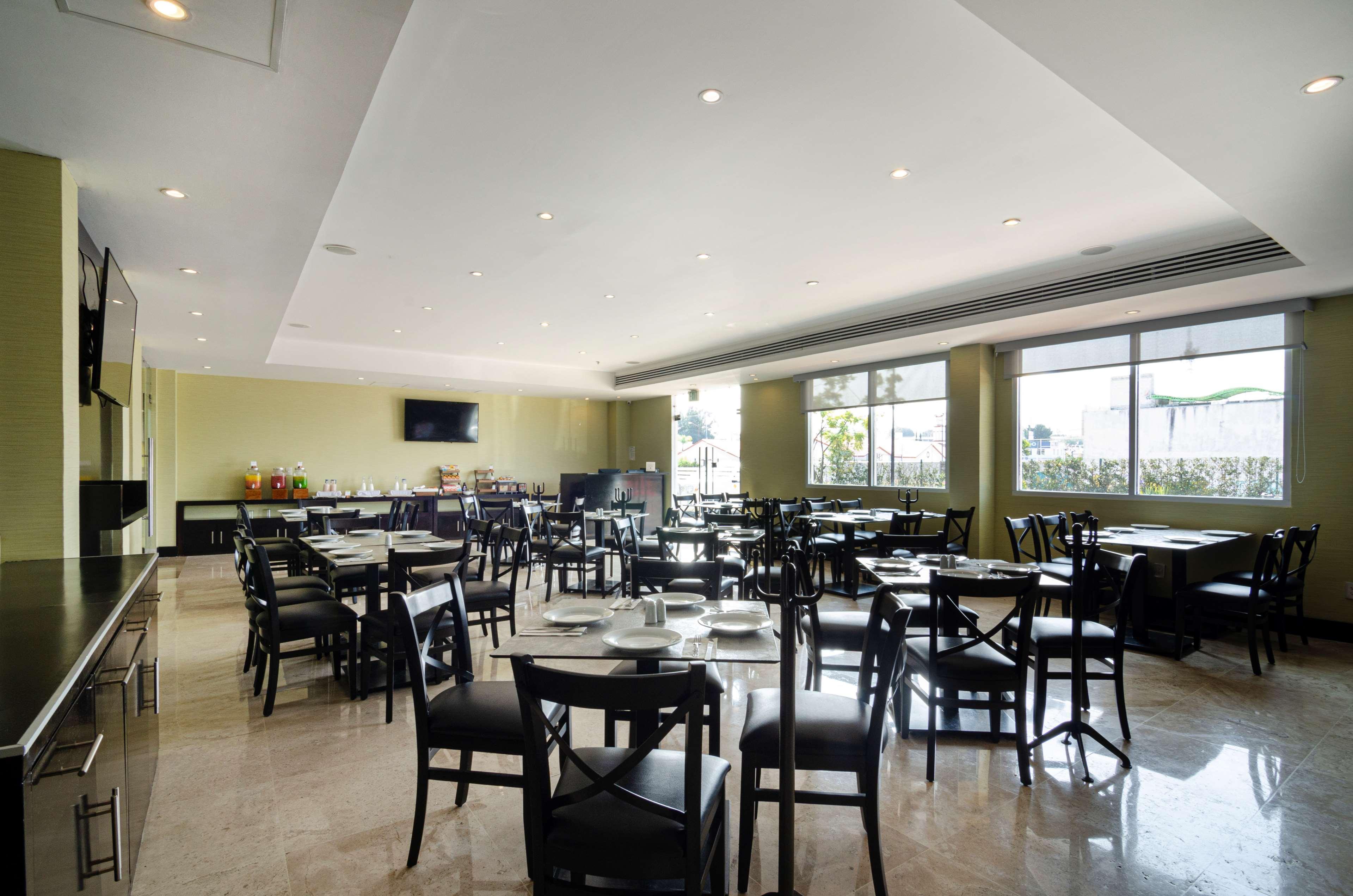 Doubletree By Hilton Queretaro Ξενοδοχείο Εξωτερικό φωτογραφία