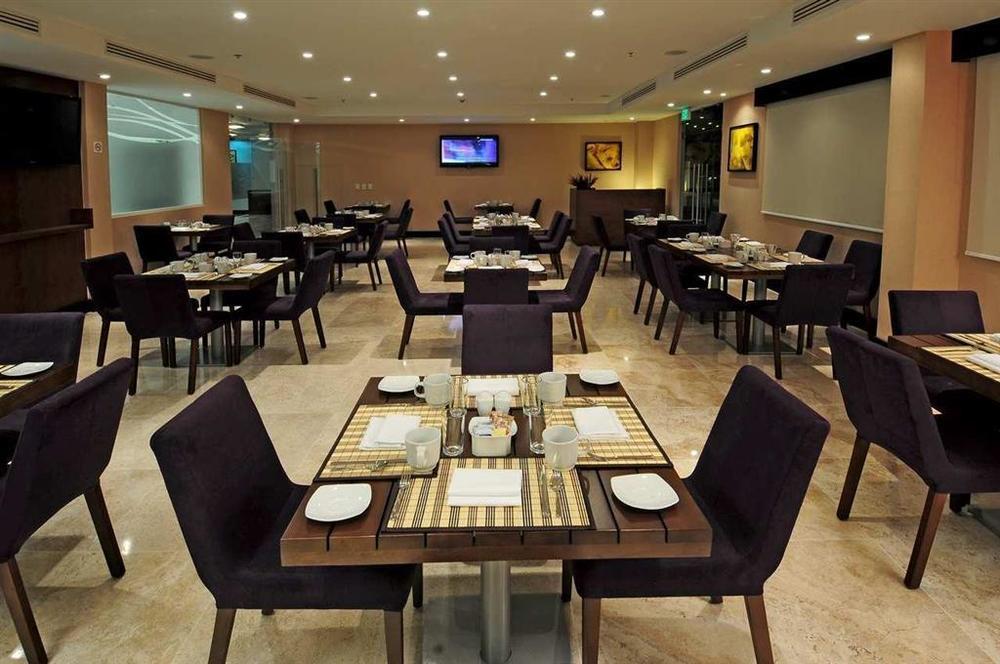 Doubletree By Hilton Queretaro Ξενοδοχείο Εστιατόριο φωτογραφία