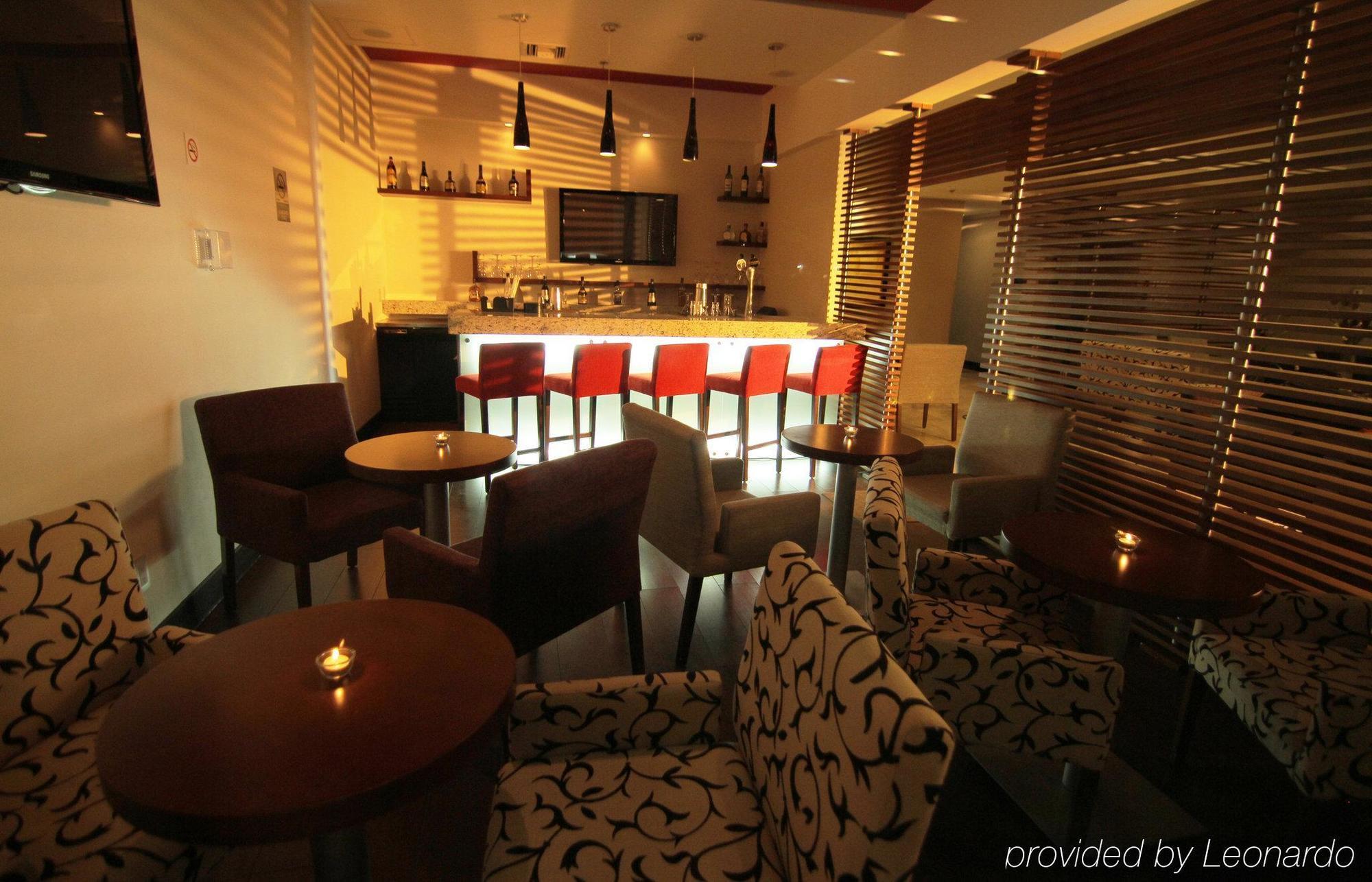 Doubletree By Hilton Queretaro Ξενοδοχείο Εξωτερικό φωτογραφία