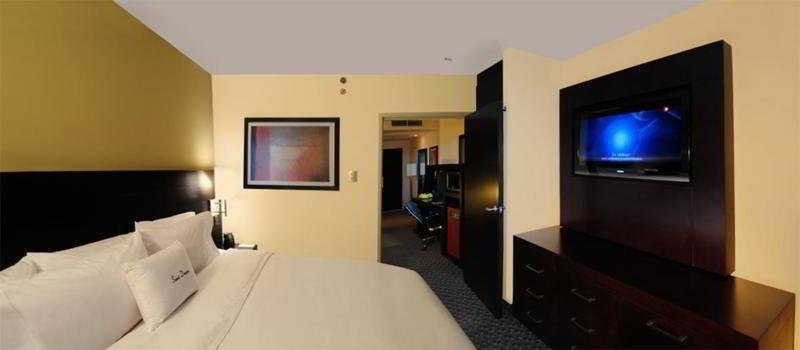 Doubletree By Hilton Queretaro Ξενοδοχείο Εξωτερικό φωτογραφία